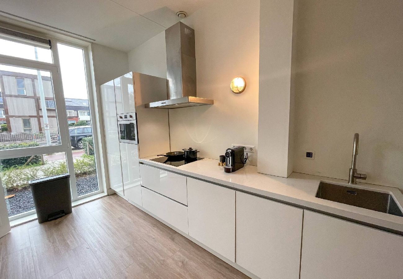Huis in Amsterdam - Spacious 3 BR City Villa in Amsterdam with Garden 