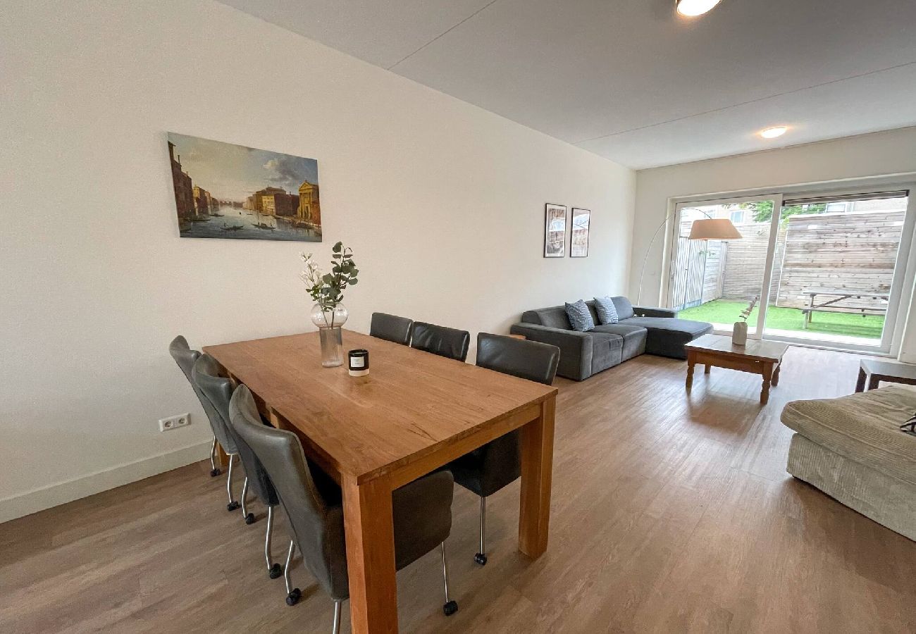 Huis in Amsterdam - Spacious 3 BR City Villa in Amsterdam with Garden 