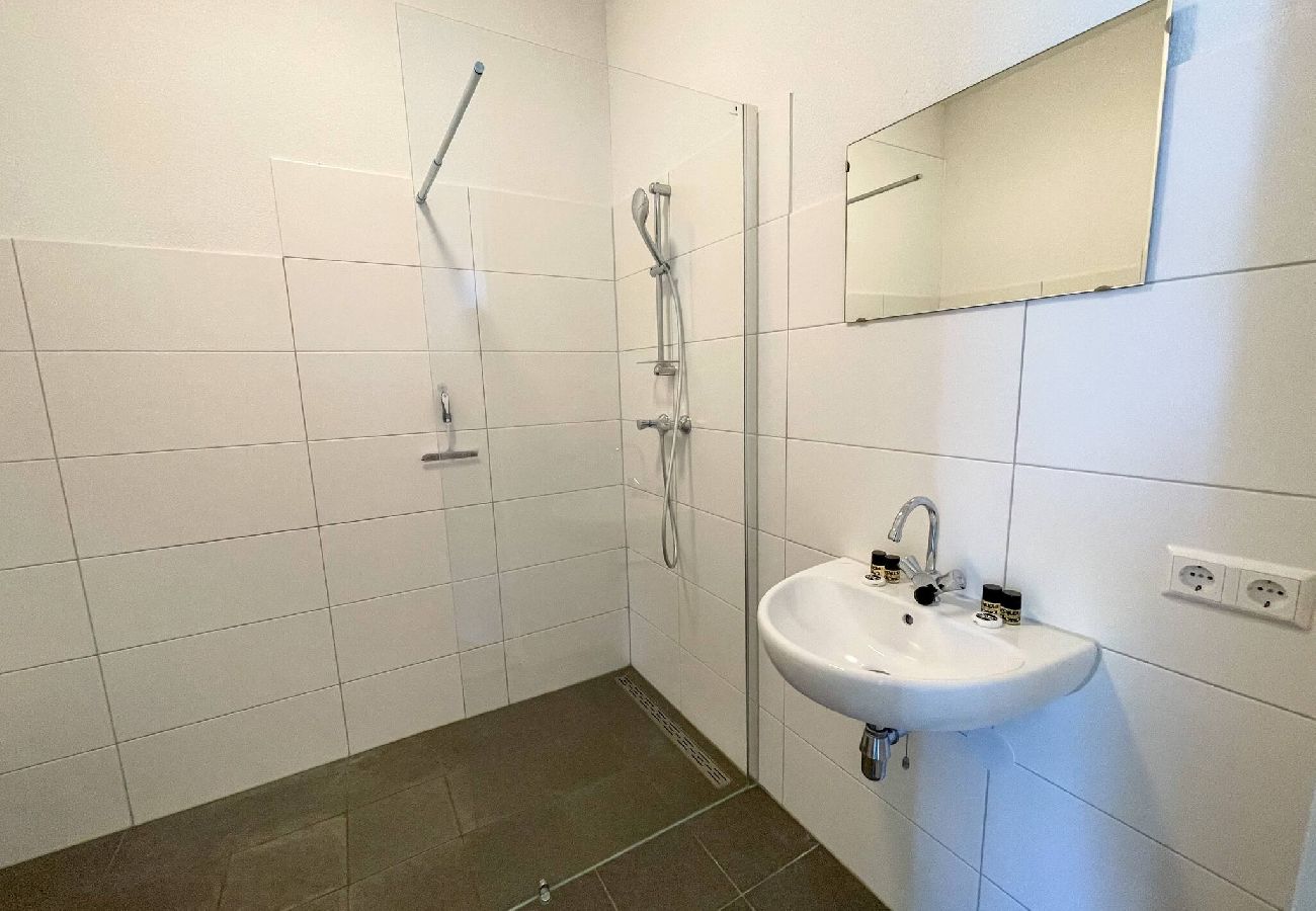 Huis in Amsterdam - Spacious 3 BR City Villa in Amsterdam with Garden 