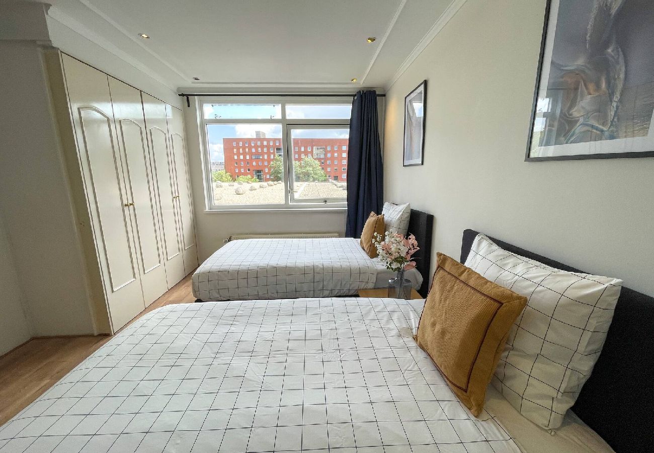 Appartement in Amsterdam - Spacious & Bright 6 BR Apt. with rooftop terrace 