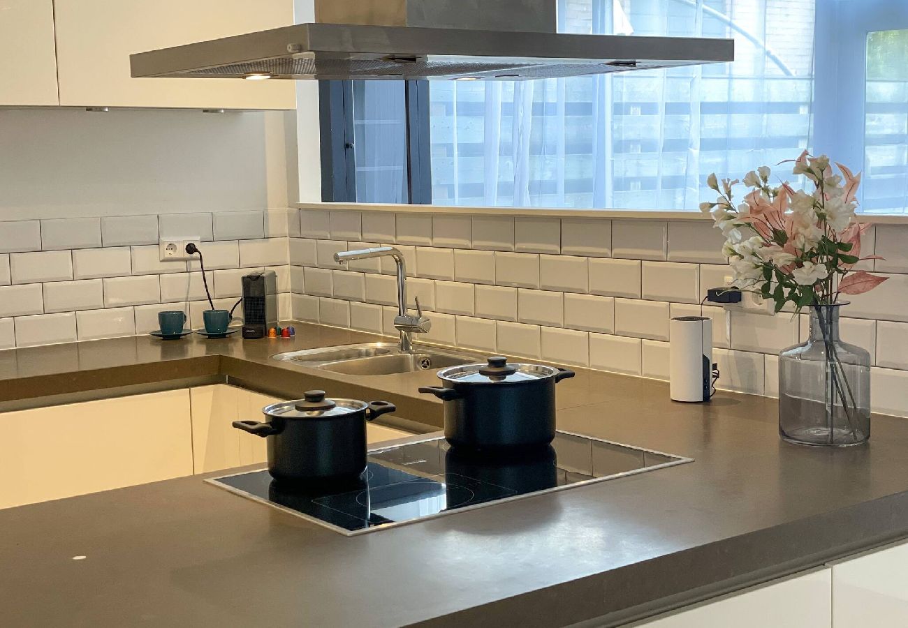 Appartement in Amsterdam - Spacious & Bright 6 BR Apt. with rooftop terrace 