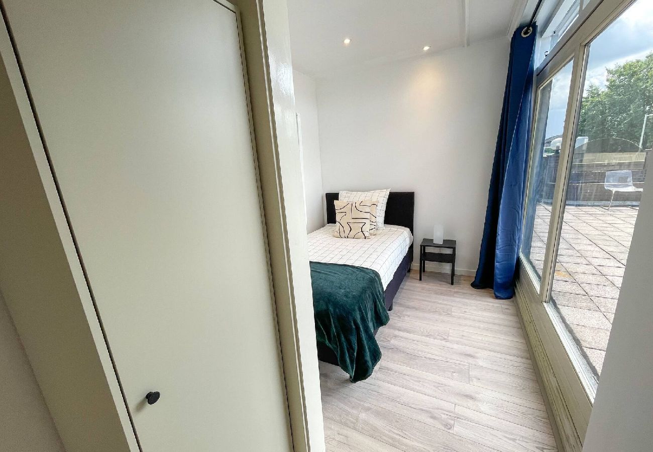 Appartement in Amsterdam - Spacious & Bright 6 BR Apt. with rooftop terrace 