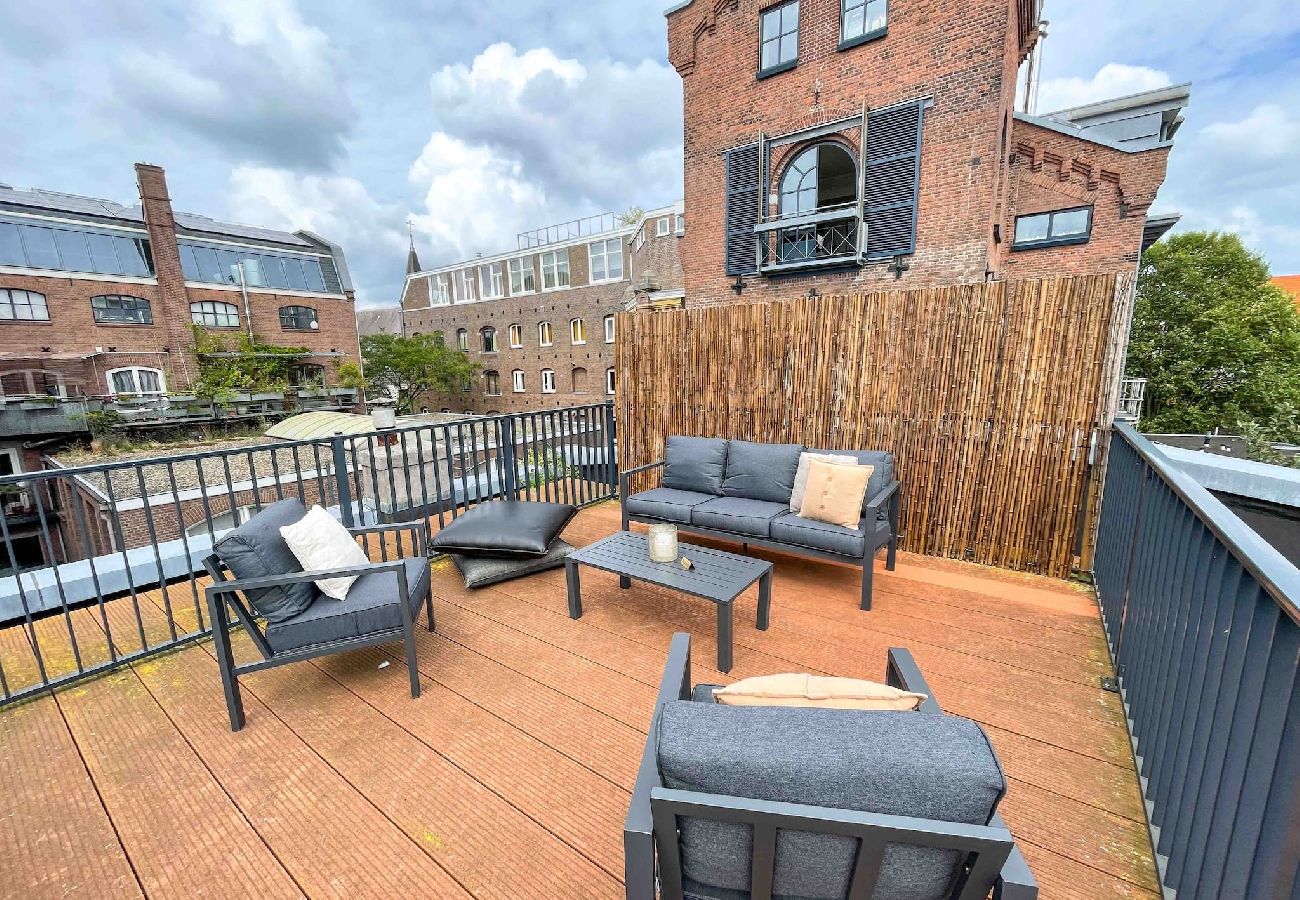 Appartement in Amsterdam - Bright & Spacious 2 BR. Apt. With Rooftop Terrace 