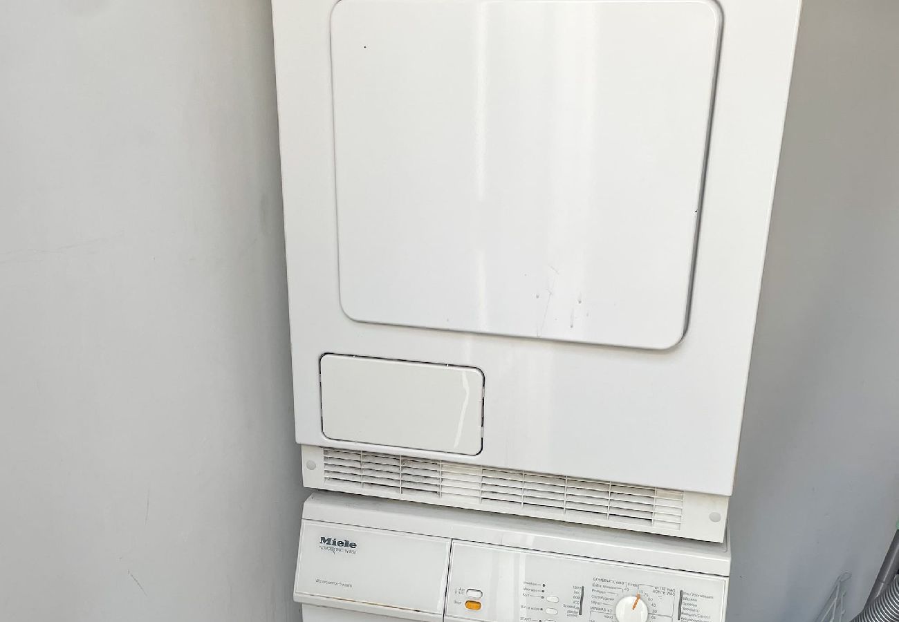 Appartement in Amsterdam - Bright & Spacious 2 BR. Apt. With Rooftop Terrace 