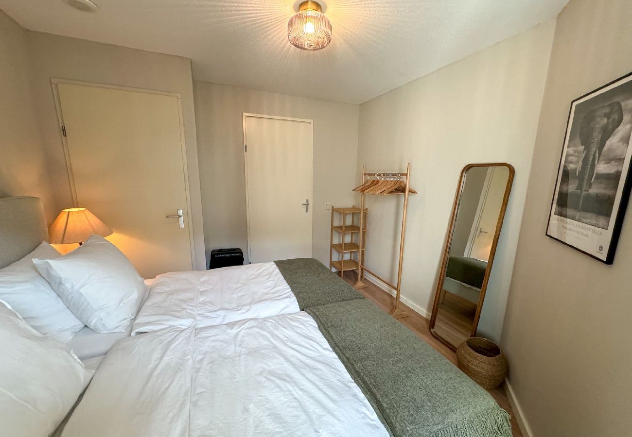 Appartement in Amsterdam - Comfortable and Bright Apartment  with Balcony 