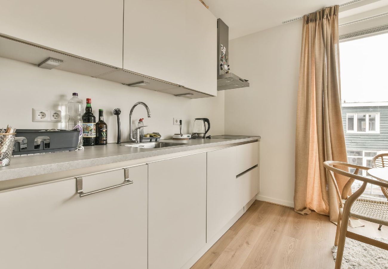 Appartement in Amsterdam - Light Rooftop Terrace Apt. @ Amsterdam North 