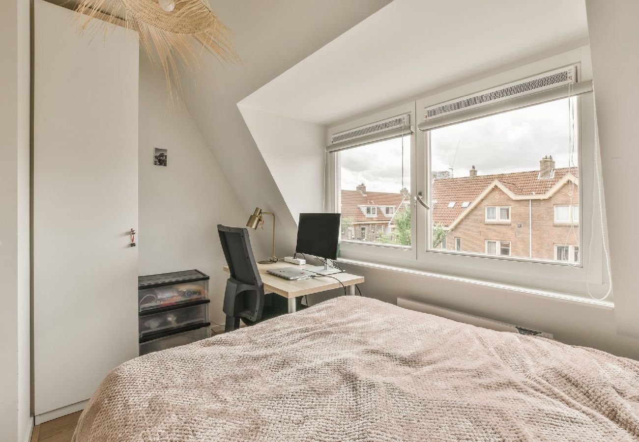 Appartement in Amsterdam - Light Rooftop Terrace Apt. @ Amsterdam North 