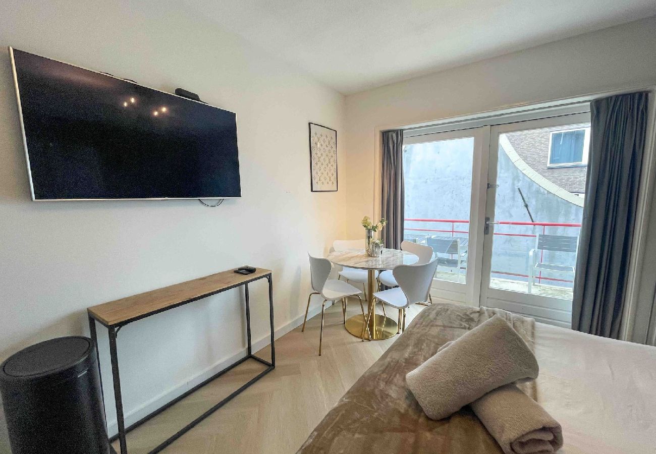 Studio in Amsterdam - City Center 2 bedroom suite near Central Station 