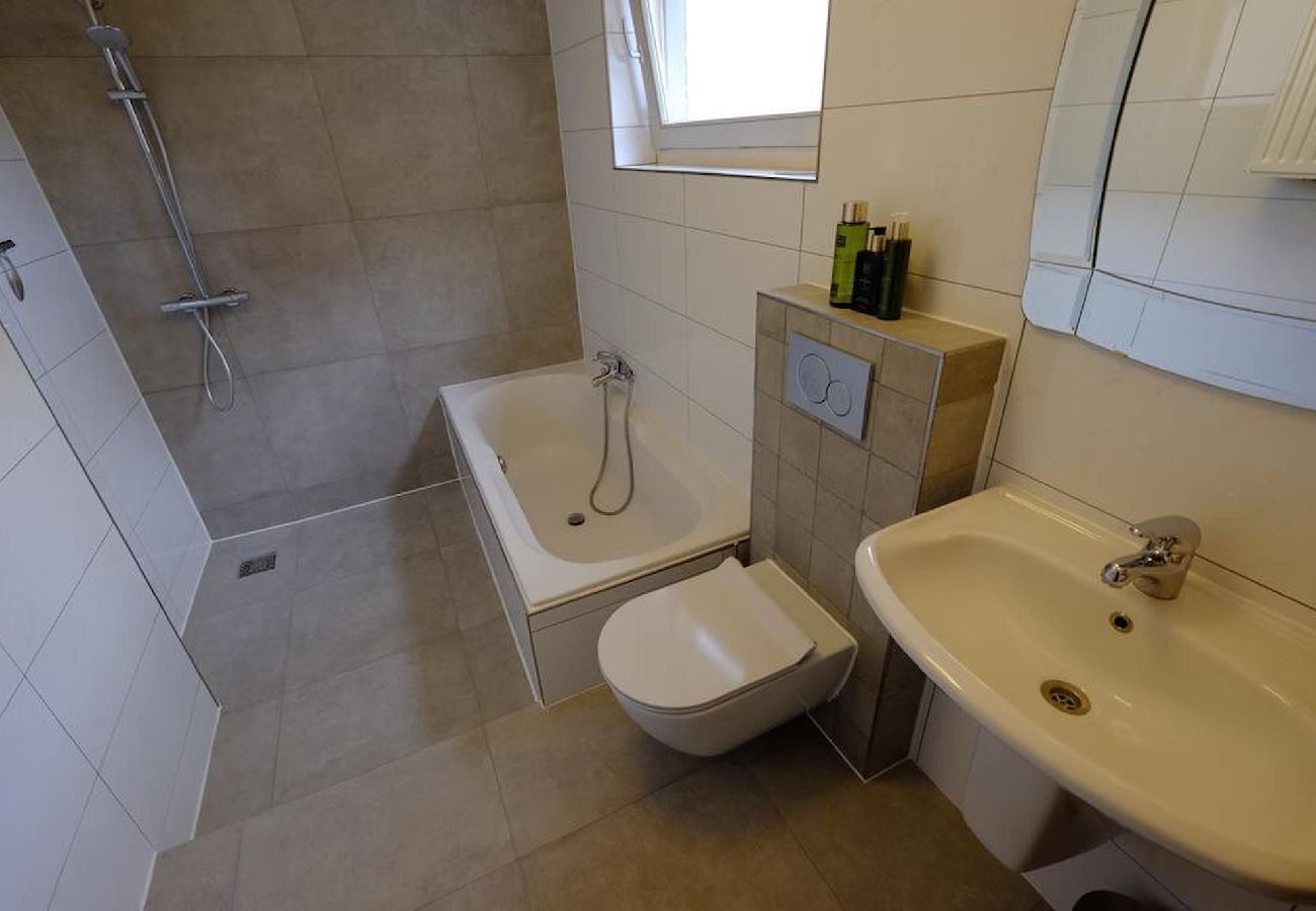 Studio in Amsterdam - City Center 2 bedroom suite near Central Station 