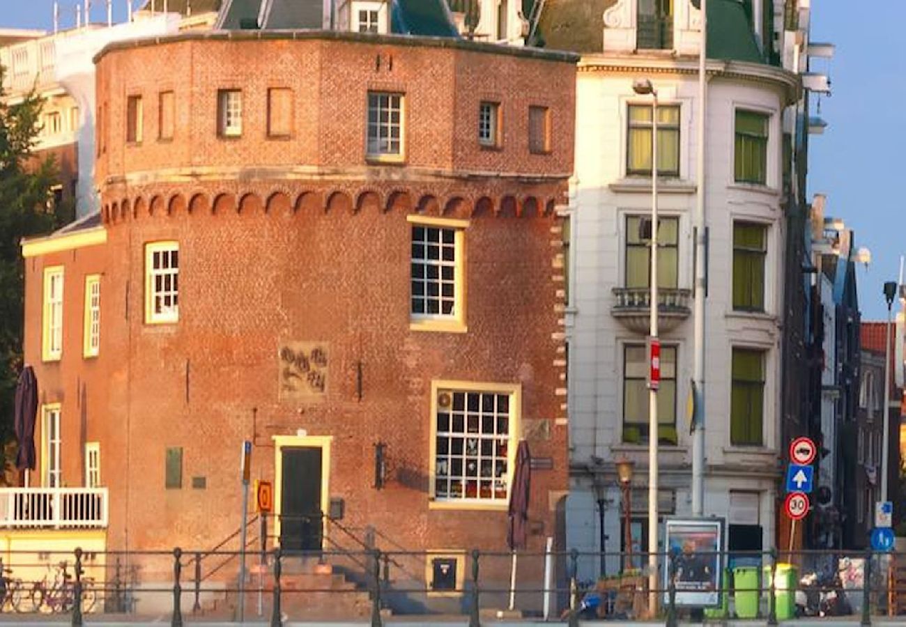 Studio in Amsterdam - City Center 2 bedroom suite near Central Station 