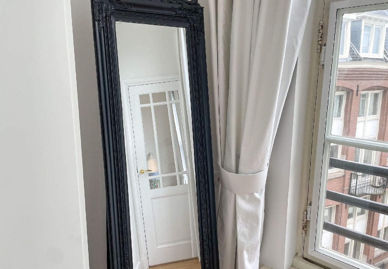 Appartement in Amsterdam - Comfortable City Centre Apt. with pool and gym 