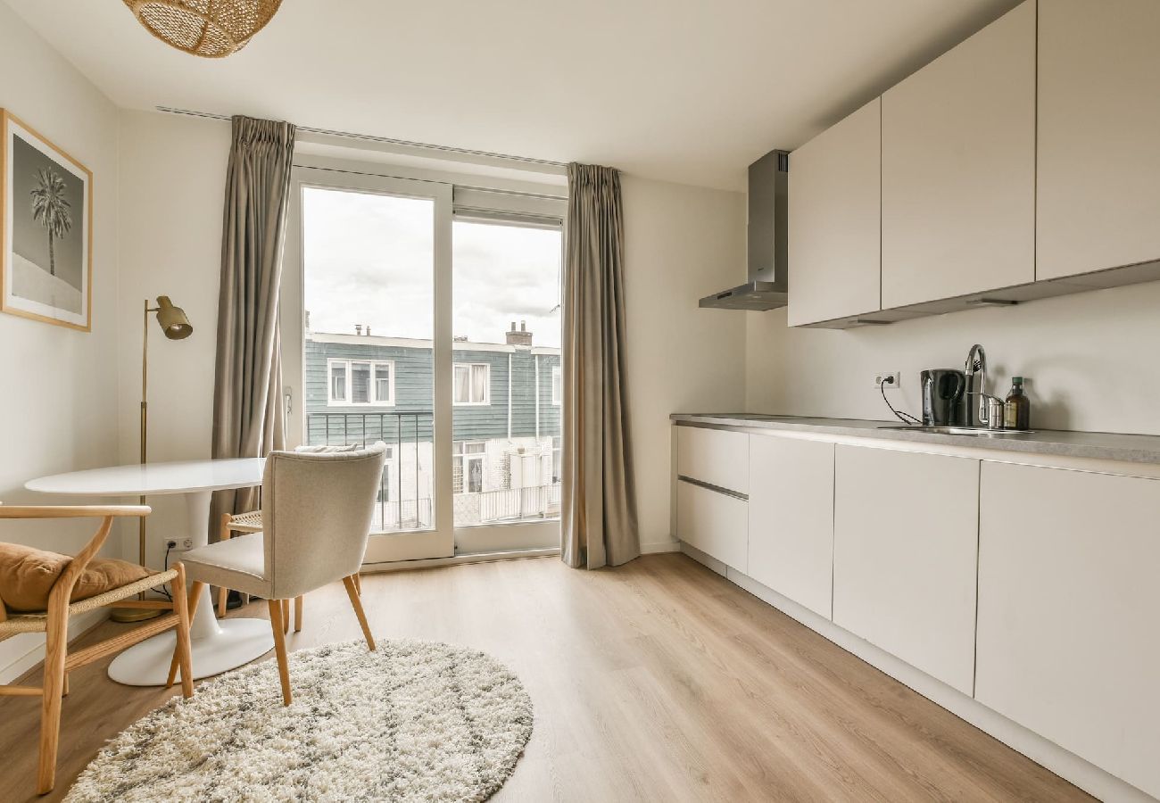 Appartement in Amsterdam - Longstay Cozy & Bright apt. with rooftop terrace 