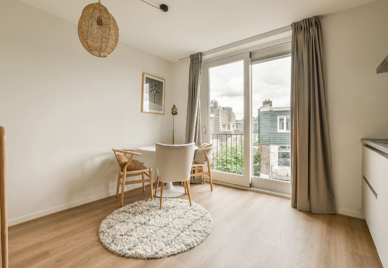 Appartement in Amsterdam - Longstay Cozy & Bright apt. with rooftop terrace 