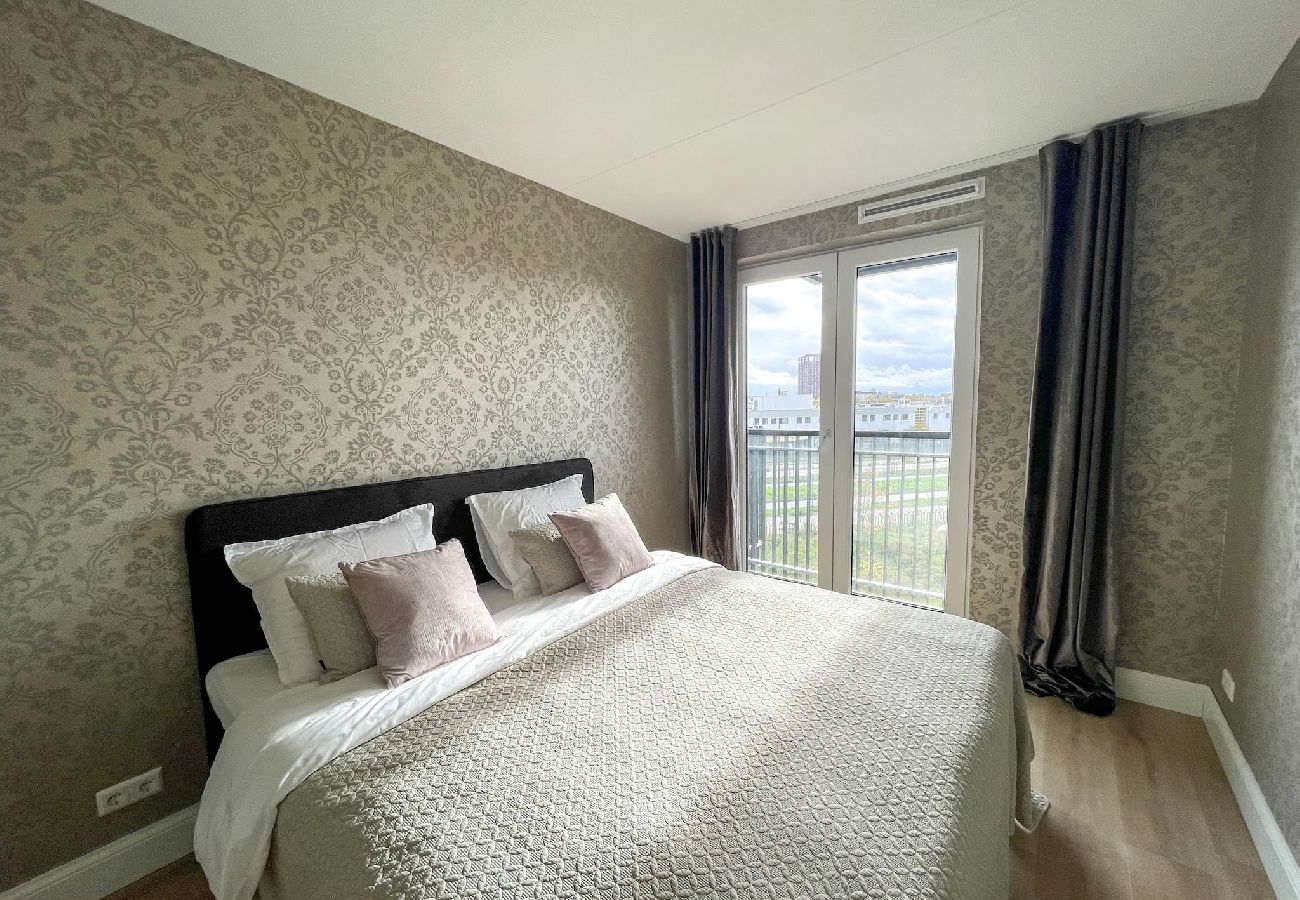 Appartement in Amsterdam - Luxurious apt. with park view and private terrace 