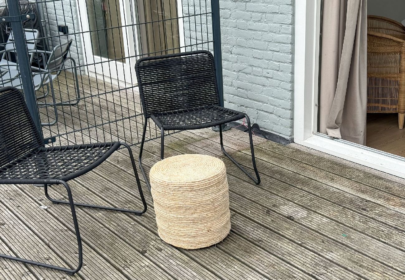 Appartement in Amsterdam - Cozy Longstay Apt. with Terrace - 10 Min. to City 