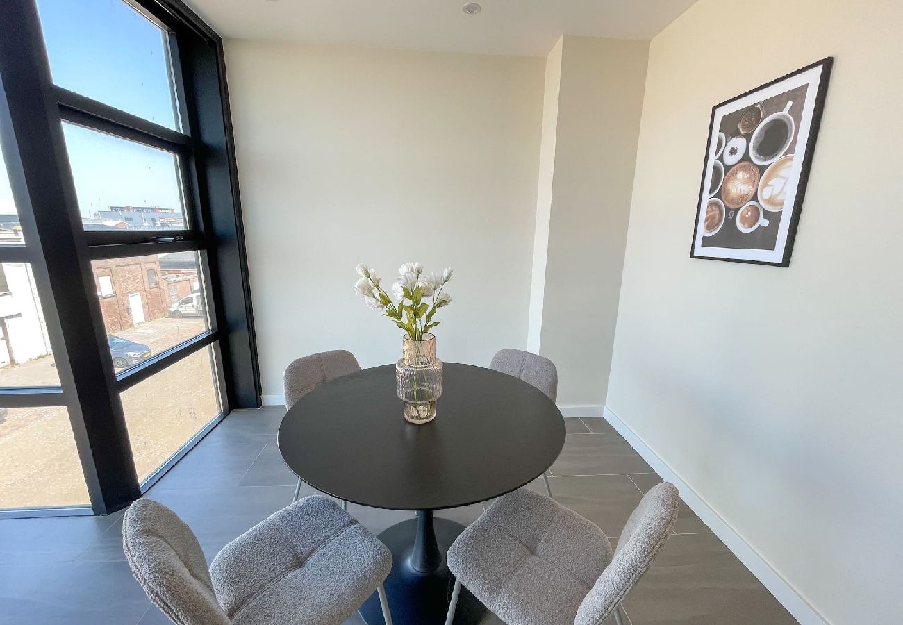 Appartement in IJmuiden - 3 Complete Business Serviced Studio Apartments 