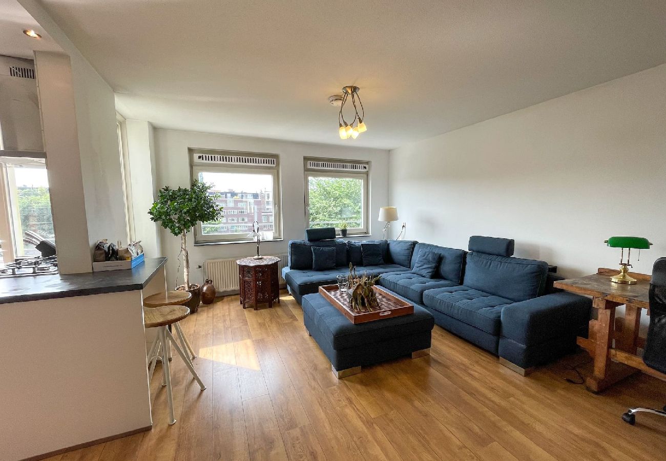 Appartement in Amsterdam - Comfortable city centre 2 BR. Apt. with Balcony 