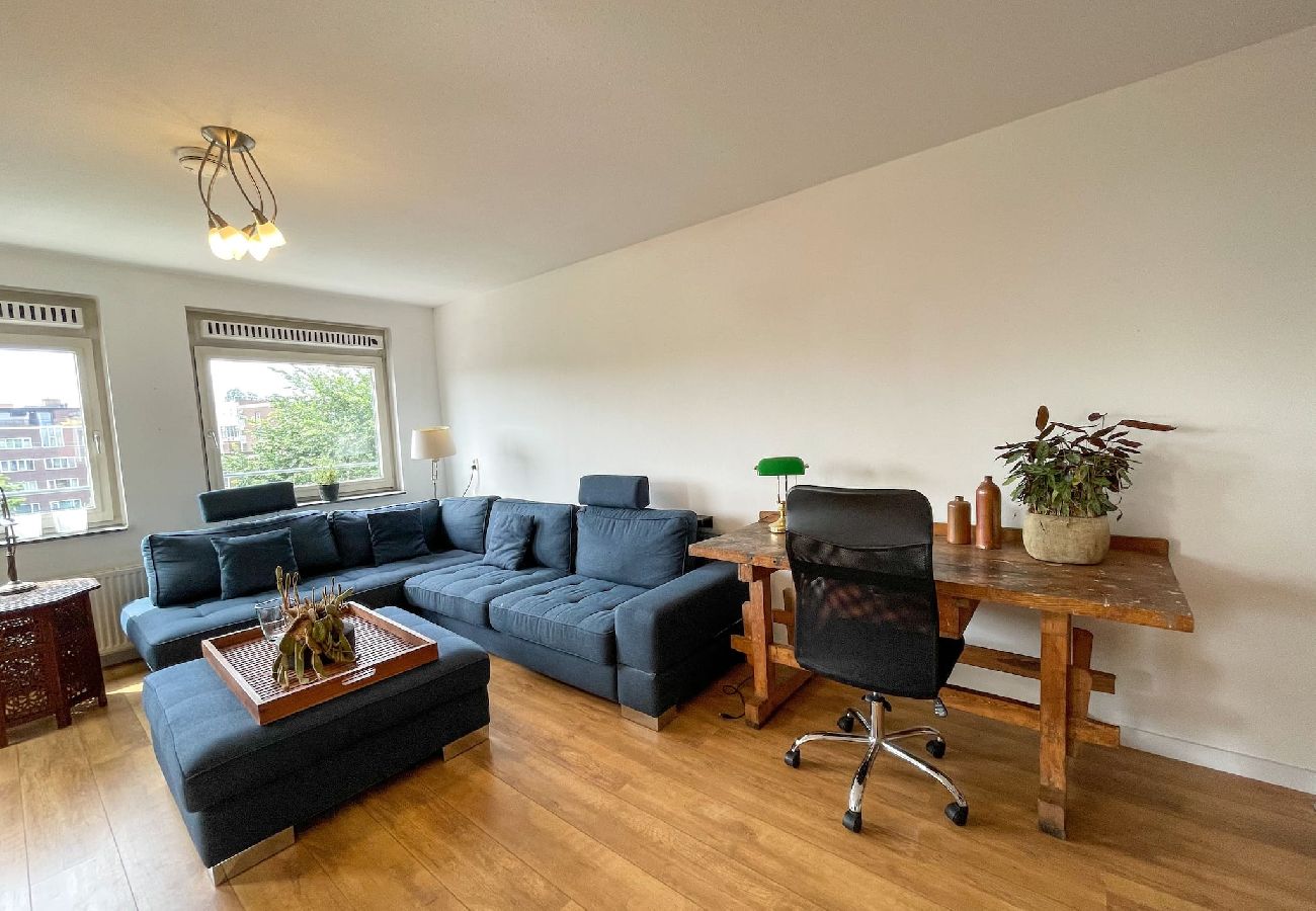 Appartement in Amsterdam - Comfortable city centre 2 BR. Apt. with Balcony 