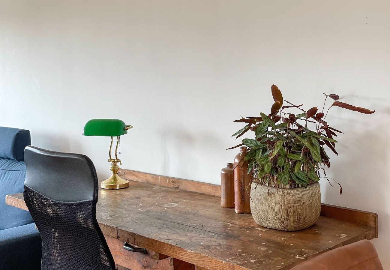 Appartement in Amsterdam - Comfortable city centre 2 BR. Apt. with Balcony 