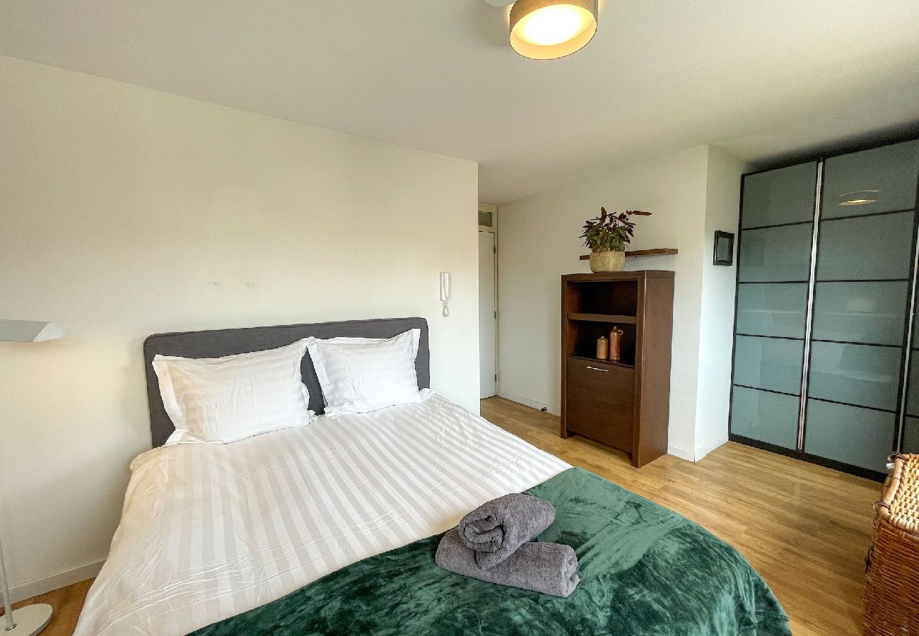 Appartement in Amsterdam - Comfortable city centre 2 BR. Apt. with Balcony 