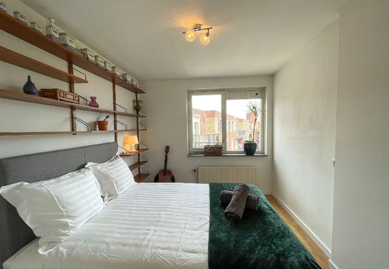 Appartement in Amsterdam - Comfortable city centre 2 BR. Apt. with Balcony 
