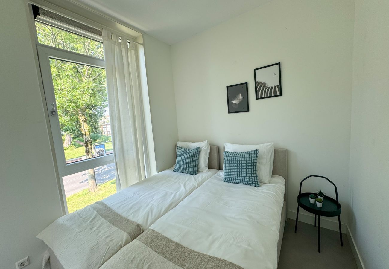 Huis in Amsterdam - Bright & Cozy 2 BR. House with Garden