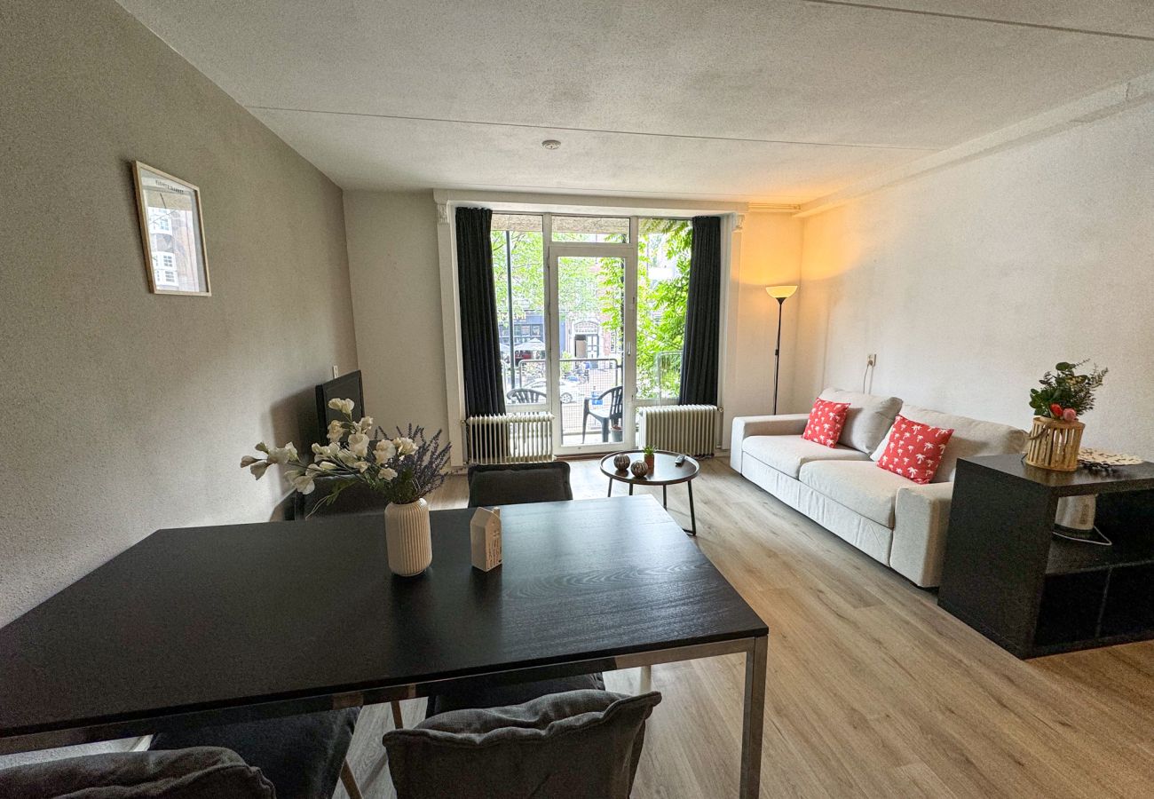 Appartement in Amsterdam - Comfortable 4 pax apt. @ Citycentre with balcony