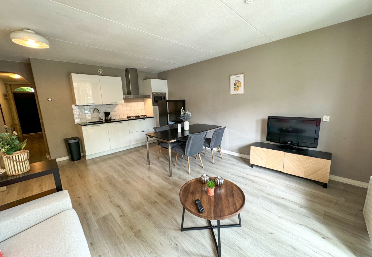 Appartement in Amsterdam - Comfortable 4 pax apt. @ Citycentre with balcony