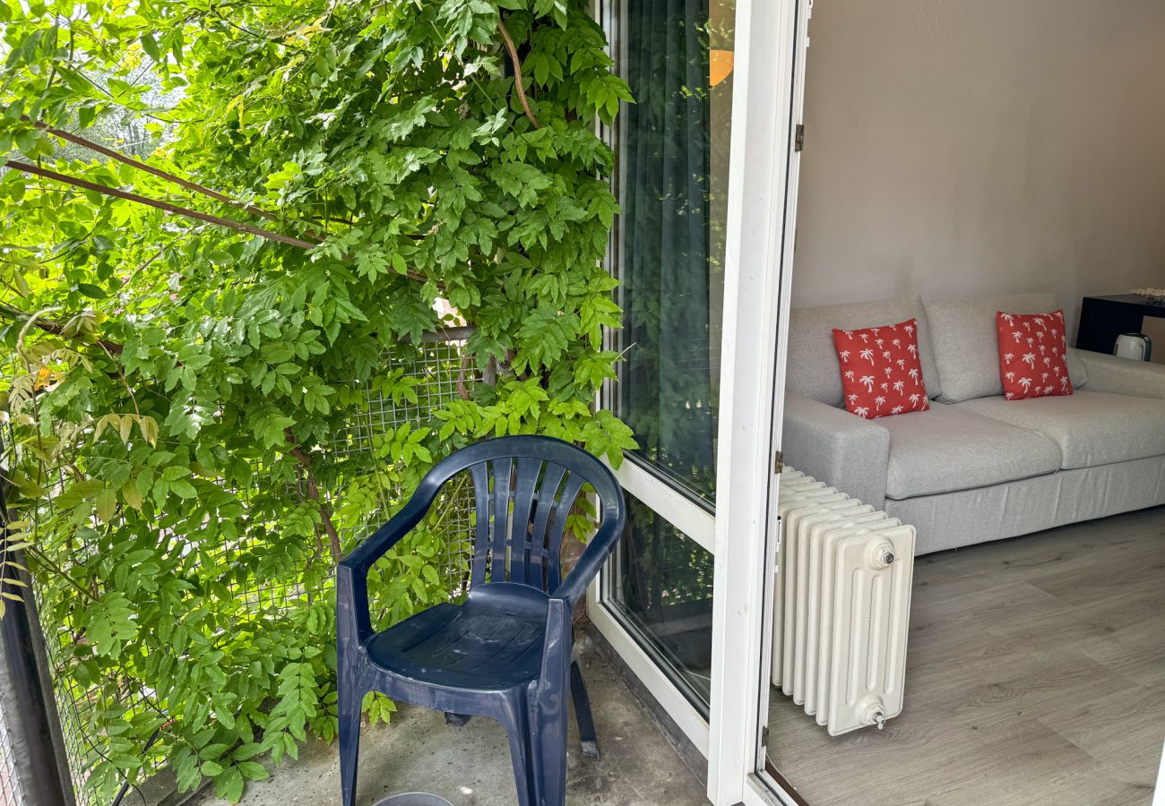 Appartement in Amsterdam - Comfortable 4 pax apt. @ Citycentre with balcony
