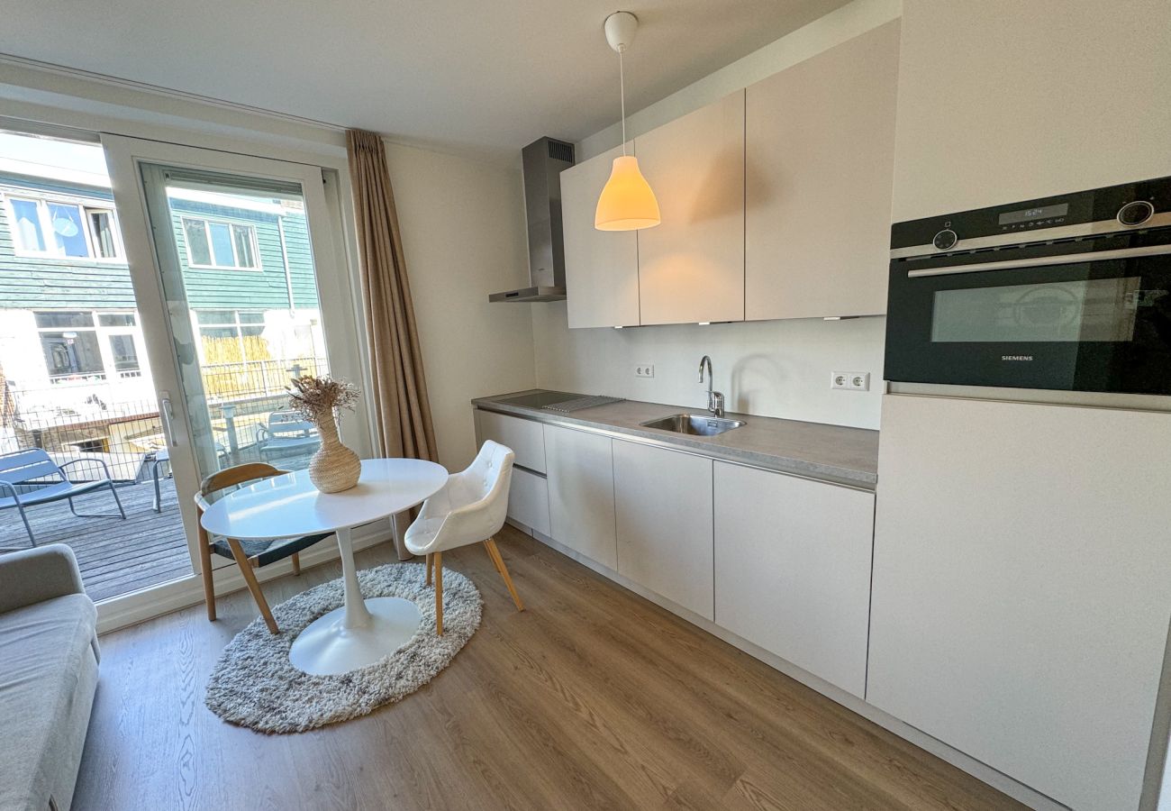 Appartement in Amsterdam - Cozy Apartment Near City Center with AC + Terrace