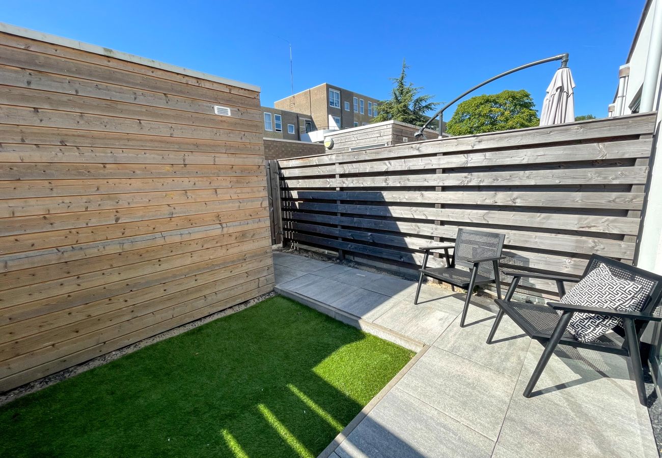 Huis in Amsterdam - Comfortable city villa with 2 BR with garden