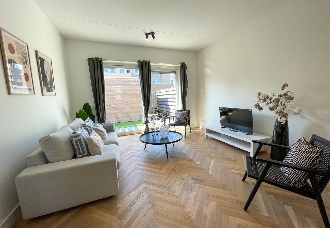 Huis in Amsterdam - Comfortable city villa with 2 BR with garden