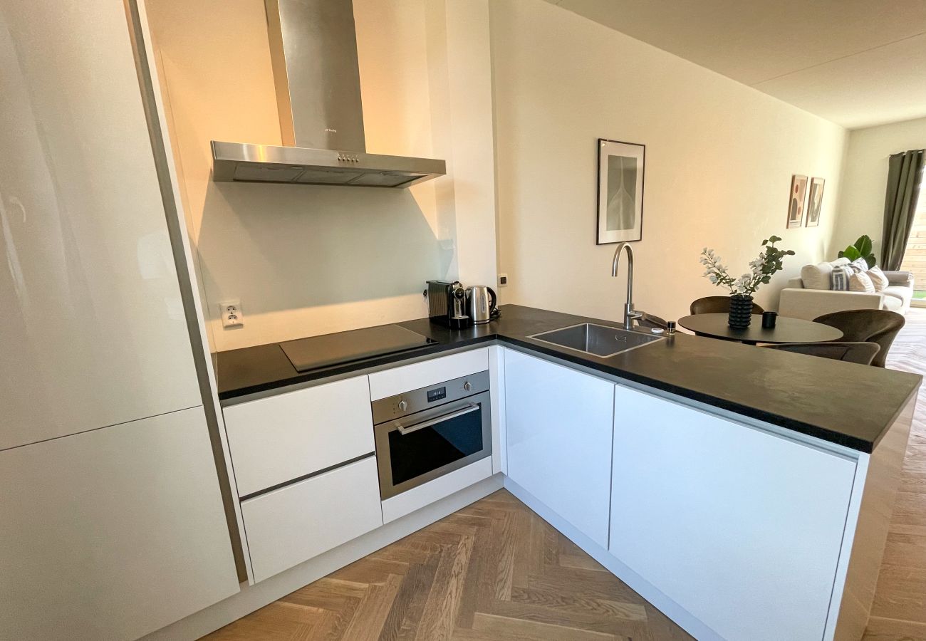 Huis in Amsterdam - Comfortable city villa with 2 BR with garden
