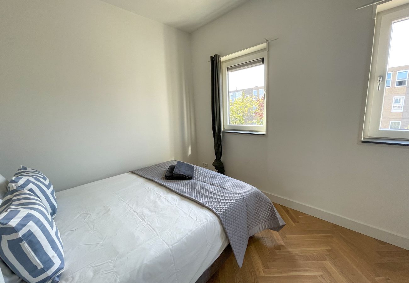 Huis in Amsterdam - Comfortable city villa with 2 BR with garden