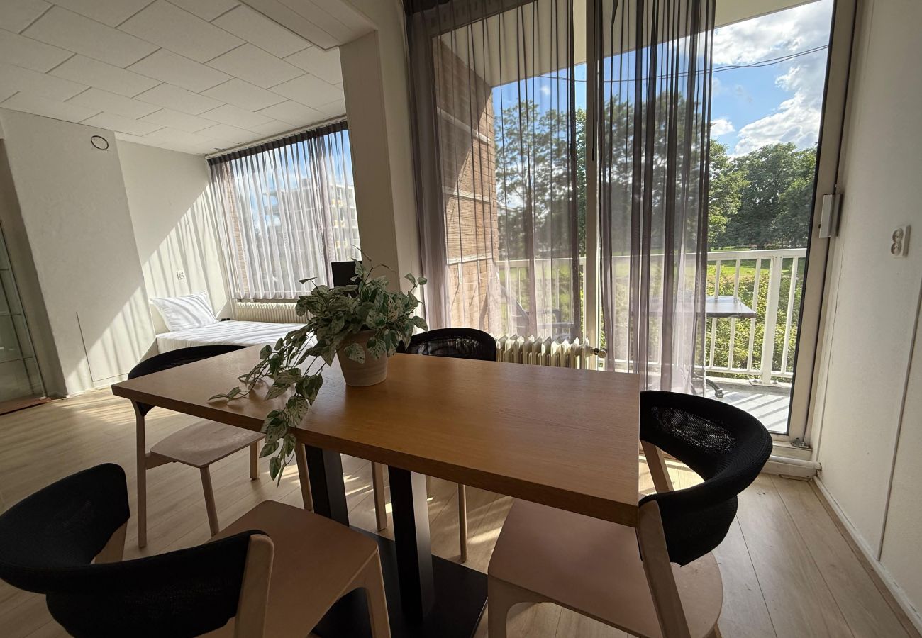 Appartement in Amsterdam - 3 bedroom apt. in Amstelveen with Balcony