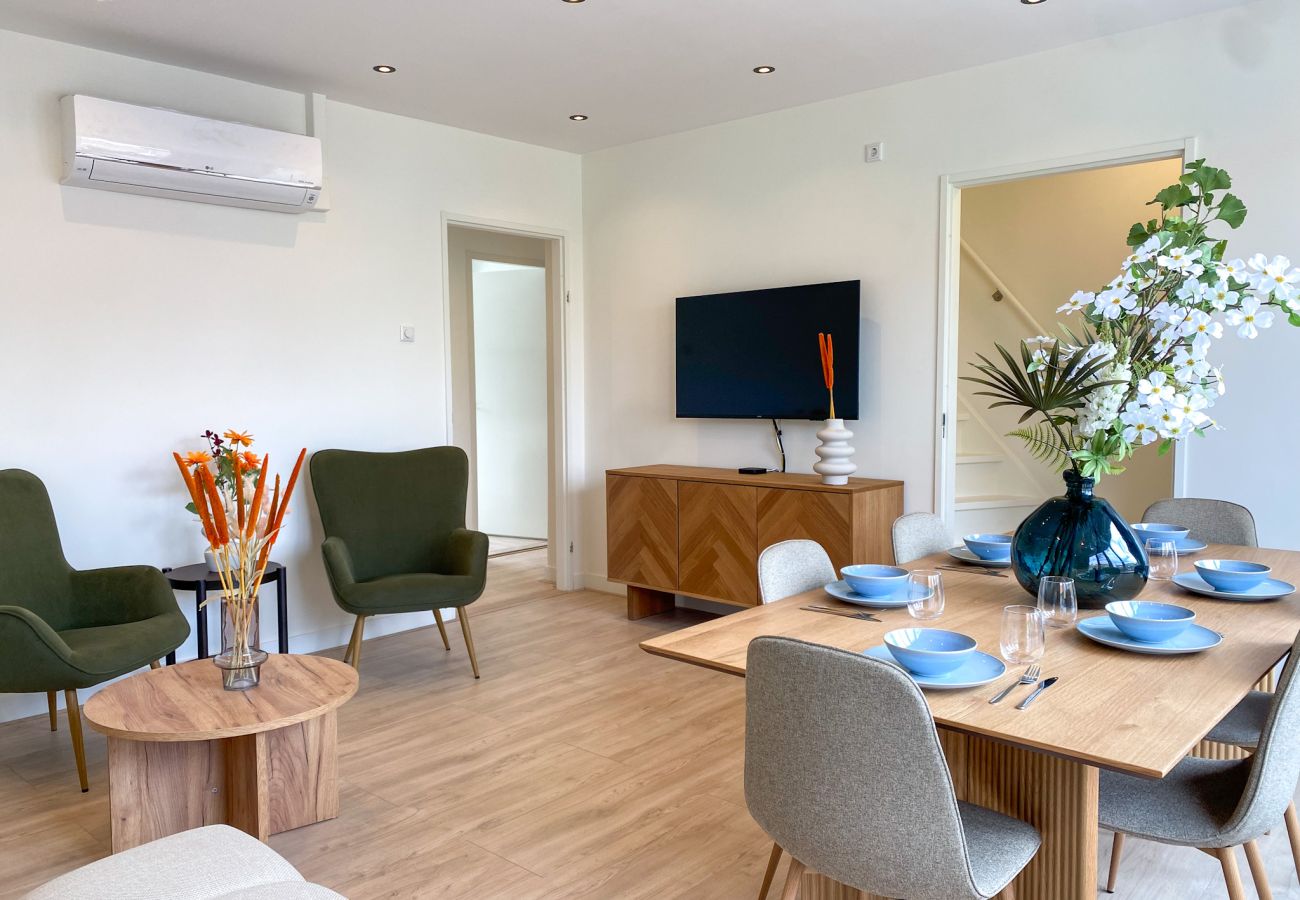 Appartement in Ouderkerk aan de Amstel - Luxury Spacious 7 bedroom / 3 bathroom apt.