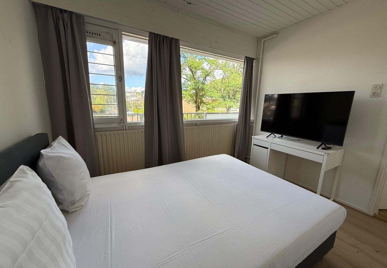 Apartment in Amsterdam - 3 bedroom apt. in Amstelveen with Balcony