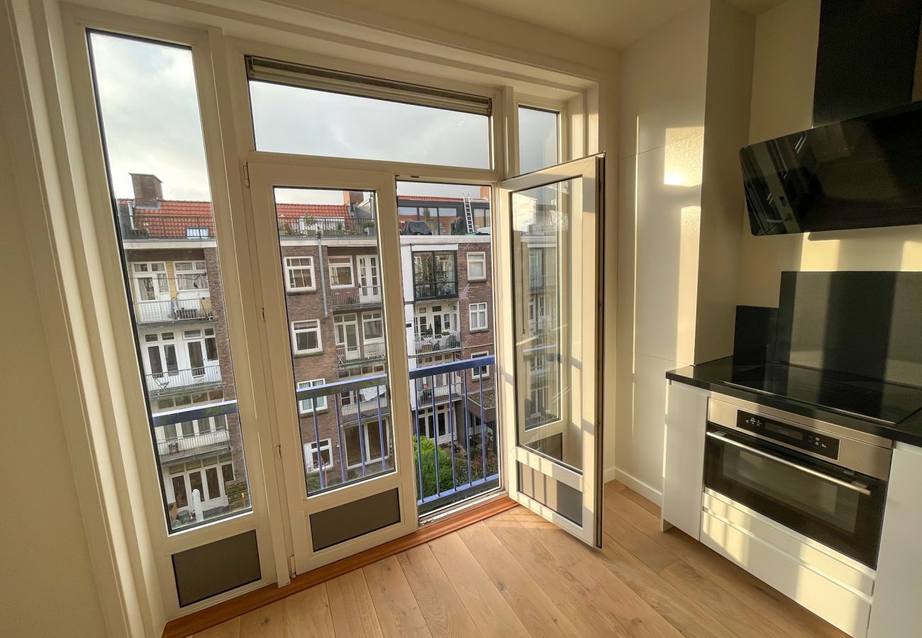 Apartment in Amsterdam - 3 Br apt. in Amsterdam South