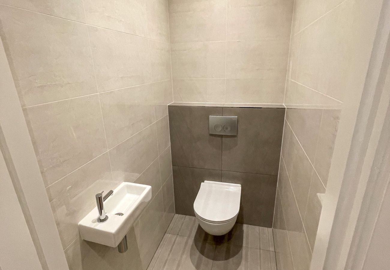 Apartment in Amsterdam - 3 Br apt. in Amsterdam South