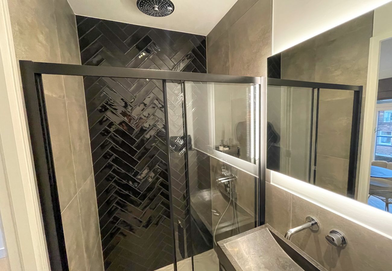 Studio in Amsterdam - Comfortable and modern 1BR apt. near city centre with balcony